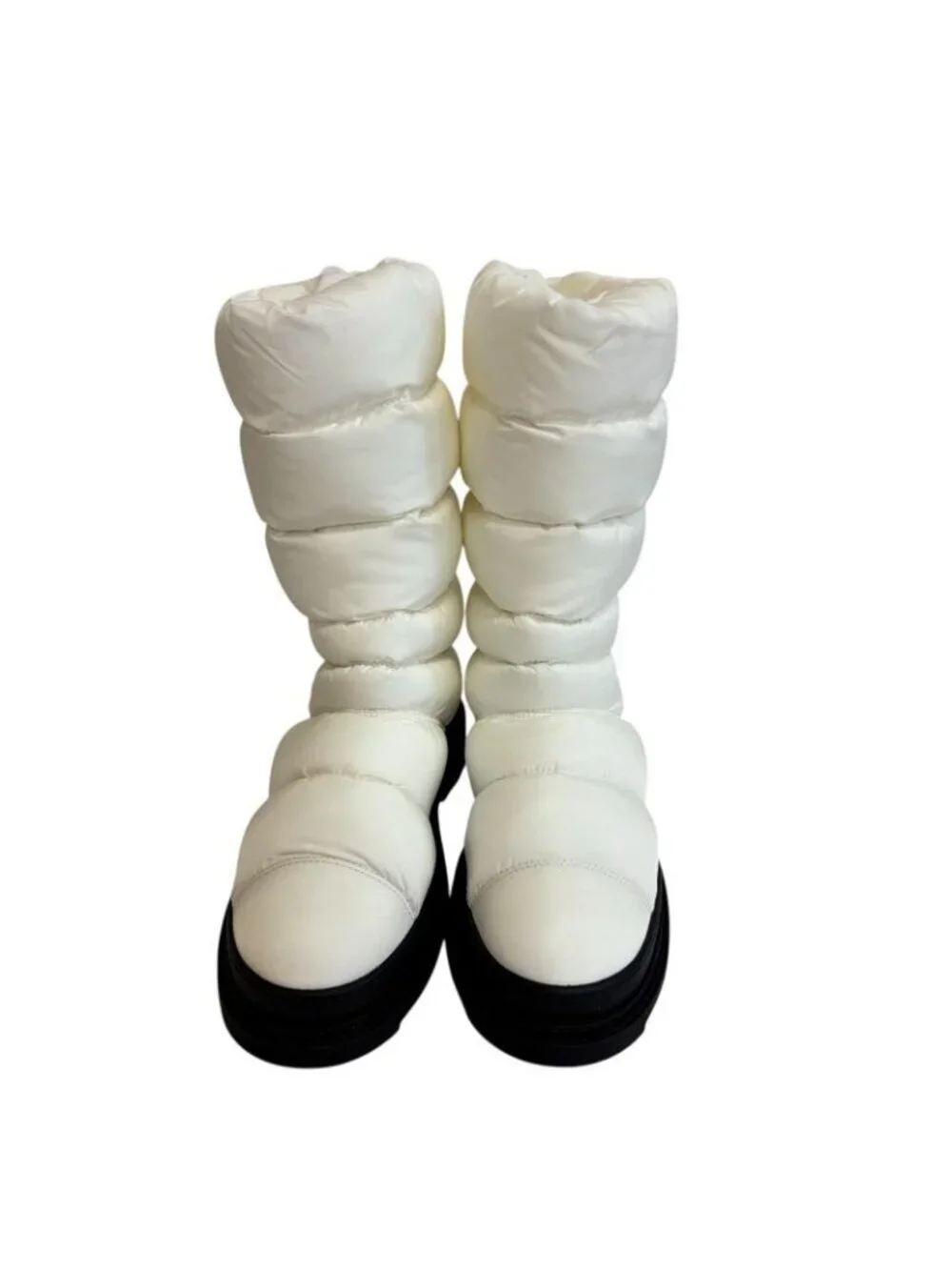 Chanel Snow Boots White - Picture 2 of 8